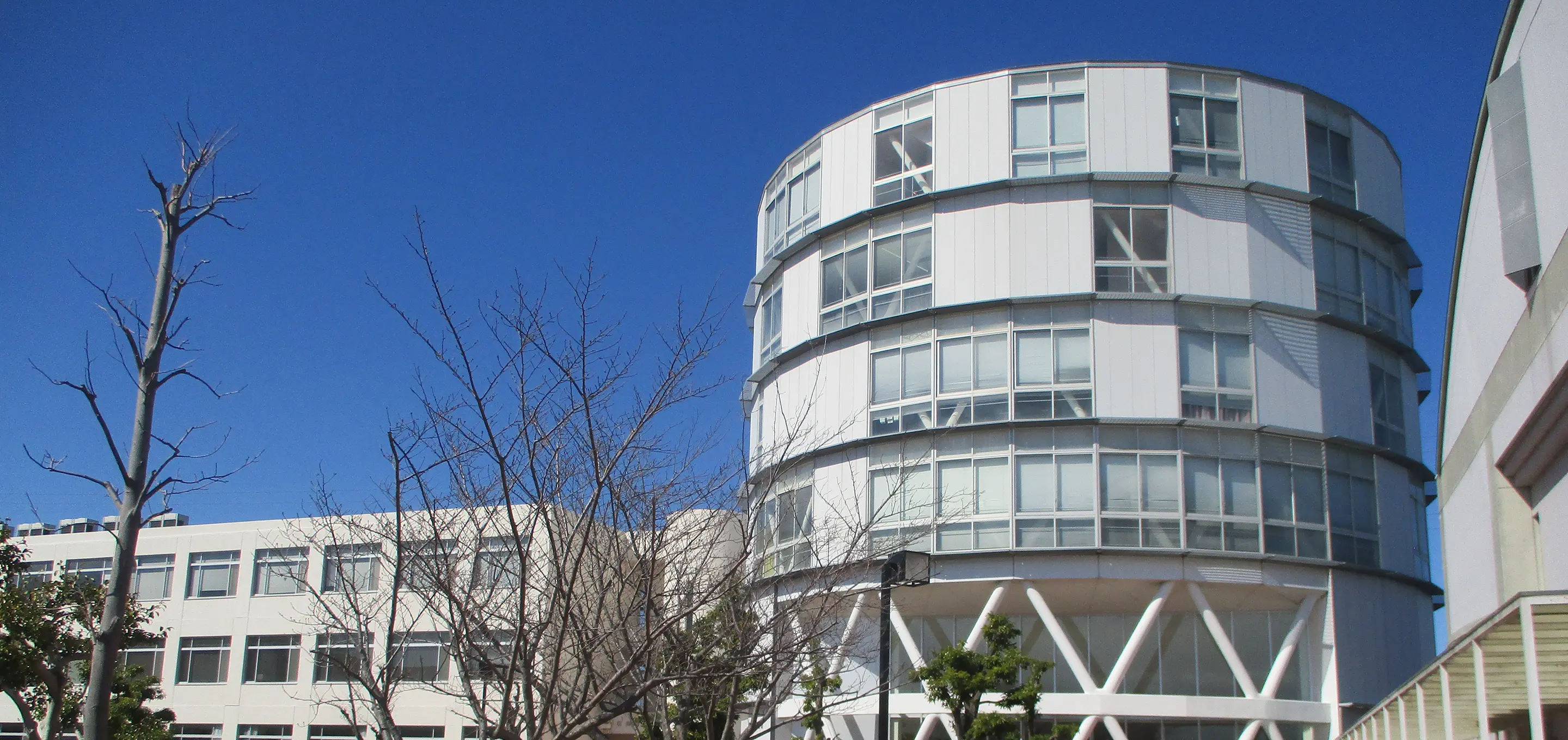 福祉大学外観